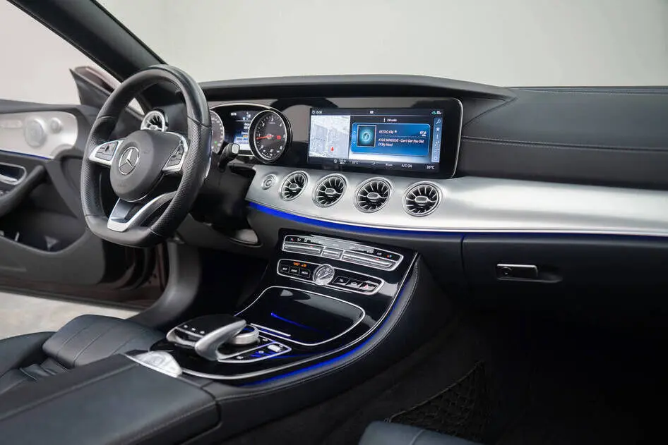 Mercedes-Benz E 220, 2.0, 143 kW, diesel, automatic, rear-wheel drive