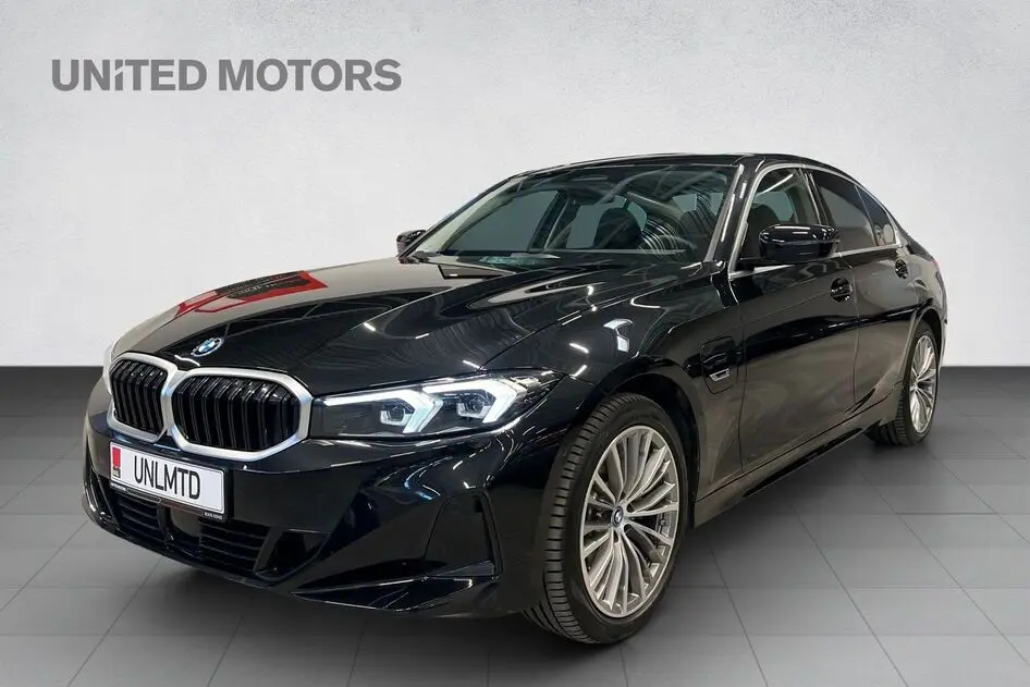 BMW 330, 215 kW, petrol, automatic, four-wheel drive