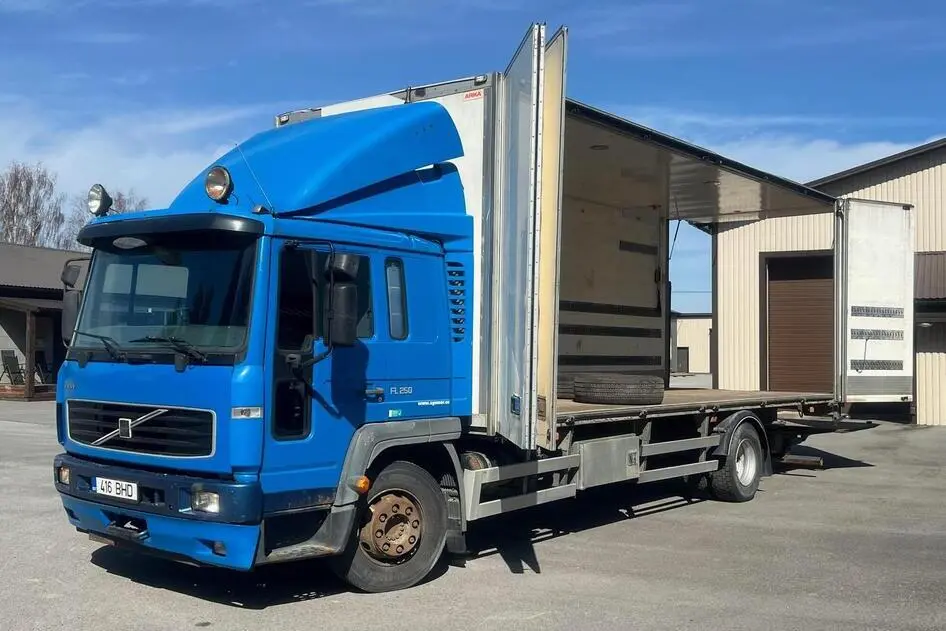 Volvo FL616 4X2 OPEN SIDE, 5.5, 184 kW, дизель, задний привод