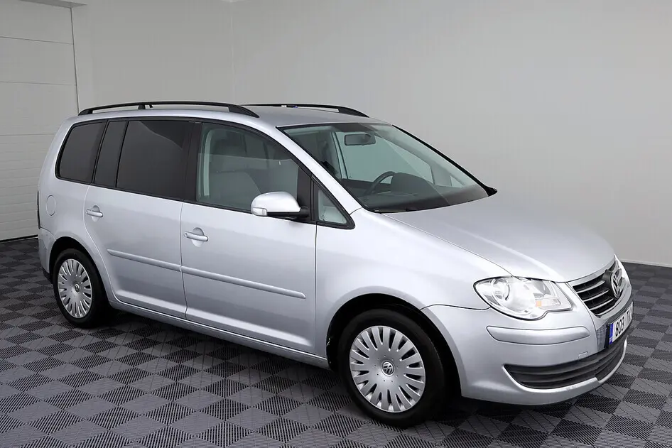 Volkswagen Touran, 1.6, 75 kW, petrol, manual, front-wheel drive