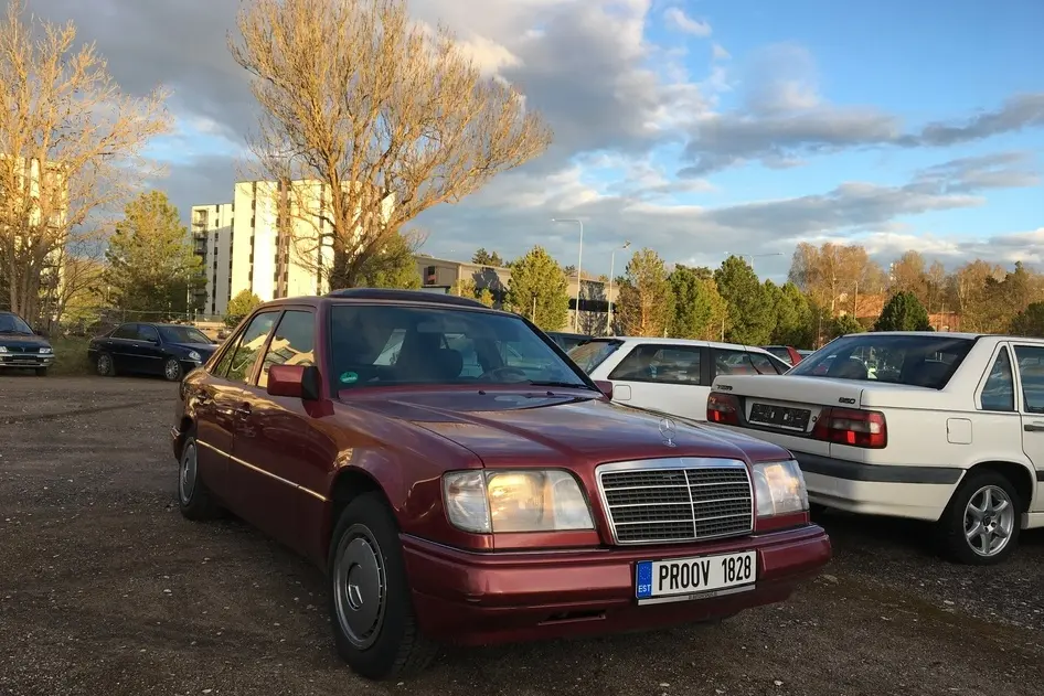 Mercedes-Benz E 200, 2.0, 100 kW, bensiin, automaat, tagavedu