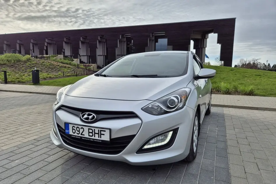 Hyundai i30, 1.4, 73 kW, bensiin, manuaal, esivedu