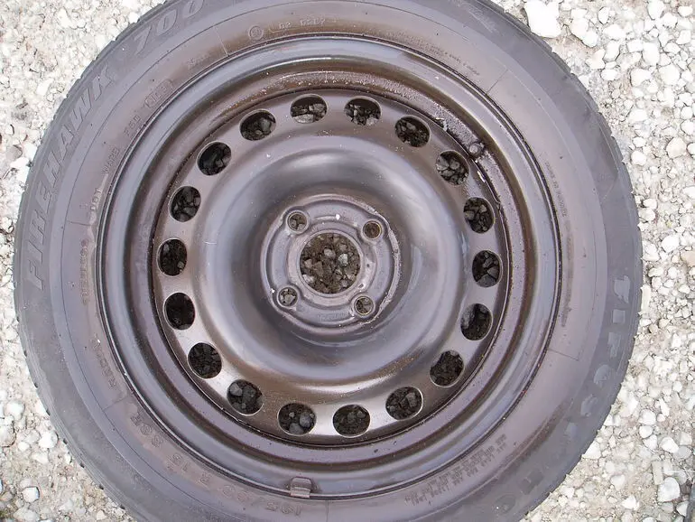 Ratas (velg + rehv) 15X6 195/60R15