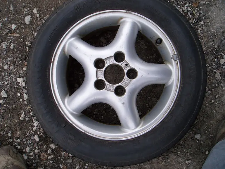 Ratas (velg + rehv) 15X6 205/55R15