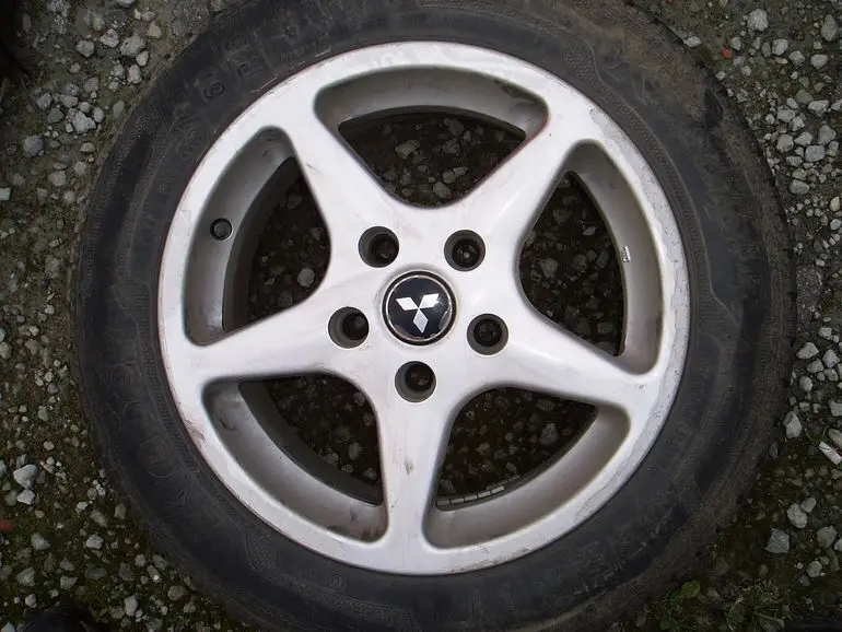 Ratas (velg + rehv) 15X7 195/60R15