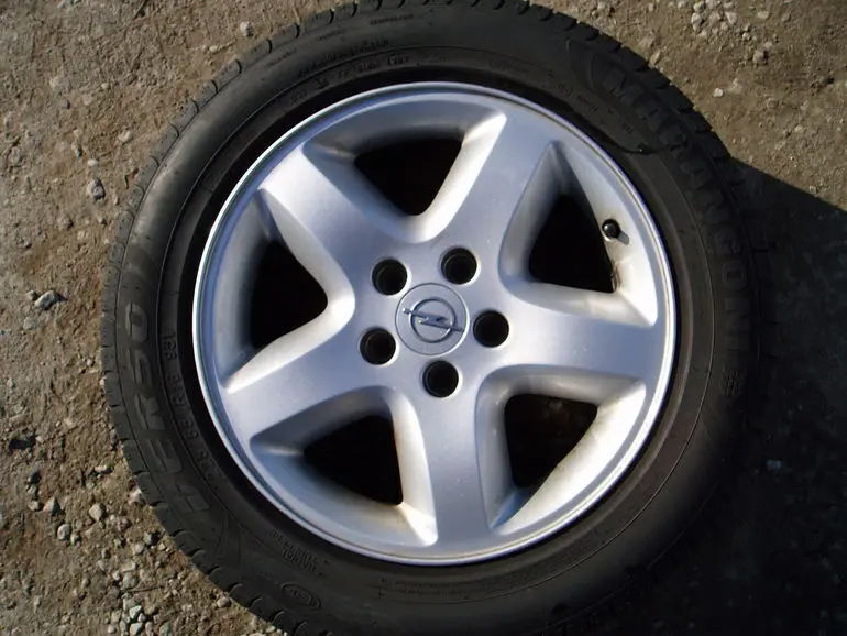 Ratas (velg + rehv) 16X7 225/55R16