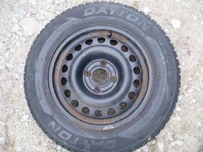 Ratas (velg + rehv) 175/70R13