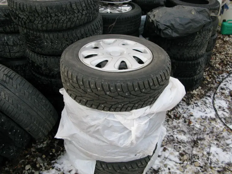 Ratas (velg + rehv) 195/65R15
