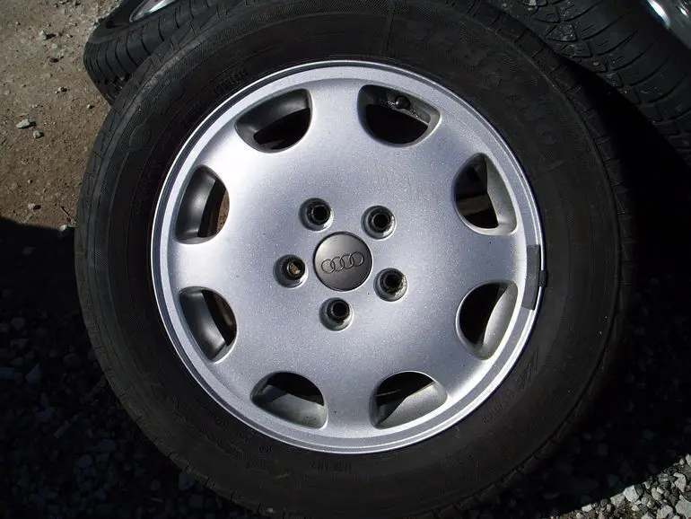 Ratas (velg + rehv) 205/60R15