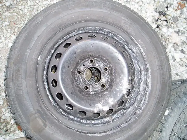 Ratas (velg + rehv) 205/65R15