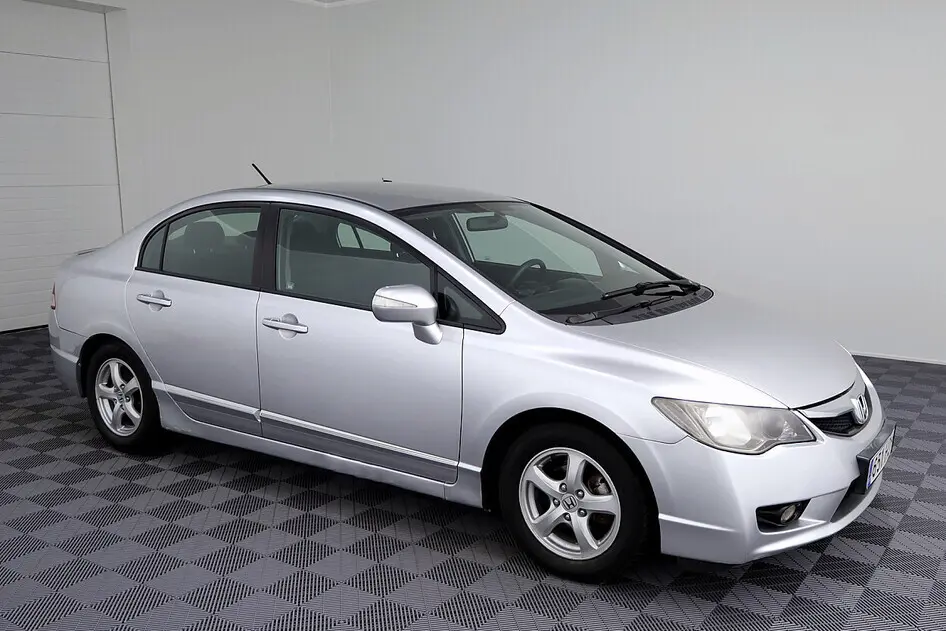 Honda Civic, 1.3, 70 kW, hybrid, automatic, front-wheel drive