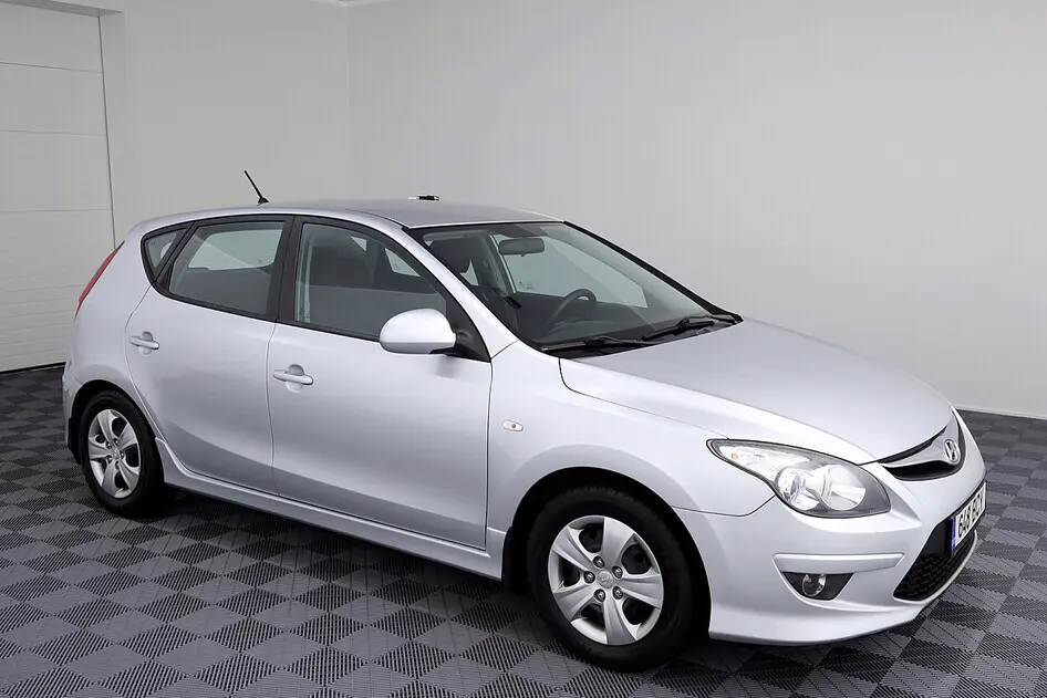 Hyundai i30, 1.4, 80 kW, bensiin, manuaal, esivedu