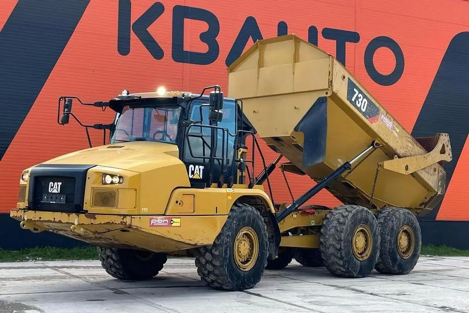 Caterpillar 730 6x6, 276 kW, дизель
