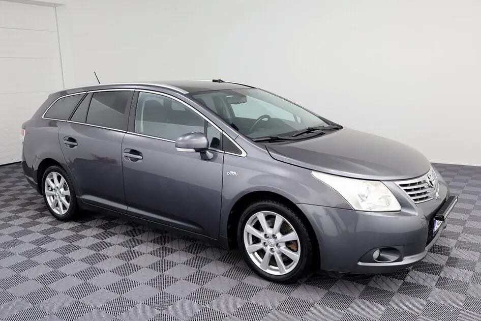 Toyota Avensis, 2.2, 149 kW, diesel, automatic, front-wheel drive