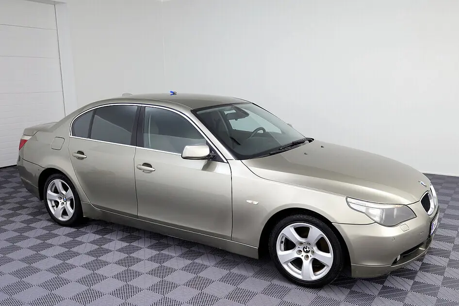 BMW 520, 2.2, 125 kW, petrol, automatic, rear-wheel drive