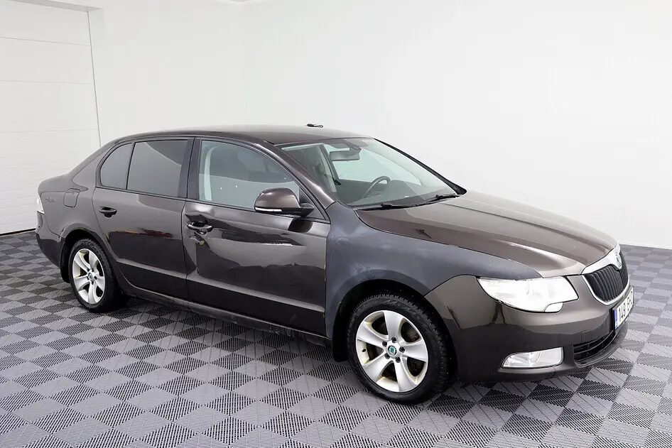 Škoda Superb, 1.4, 92 kW, bensiin, manuaal, esivedu