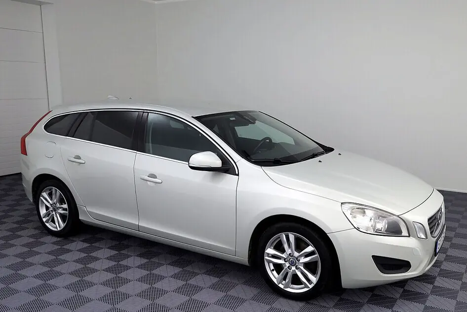 Volvo V60, 2.0, 120 kW, diisel, automaat, esivedu
