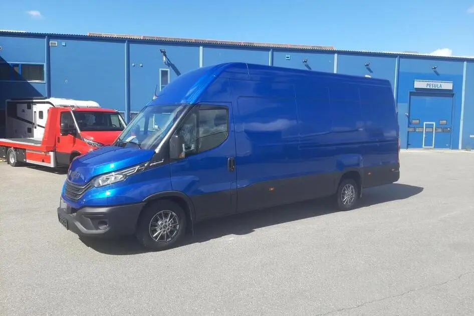 Iveco Daily, 3.0, 129 kW, diisel, automaat, tagavedu