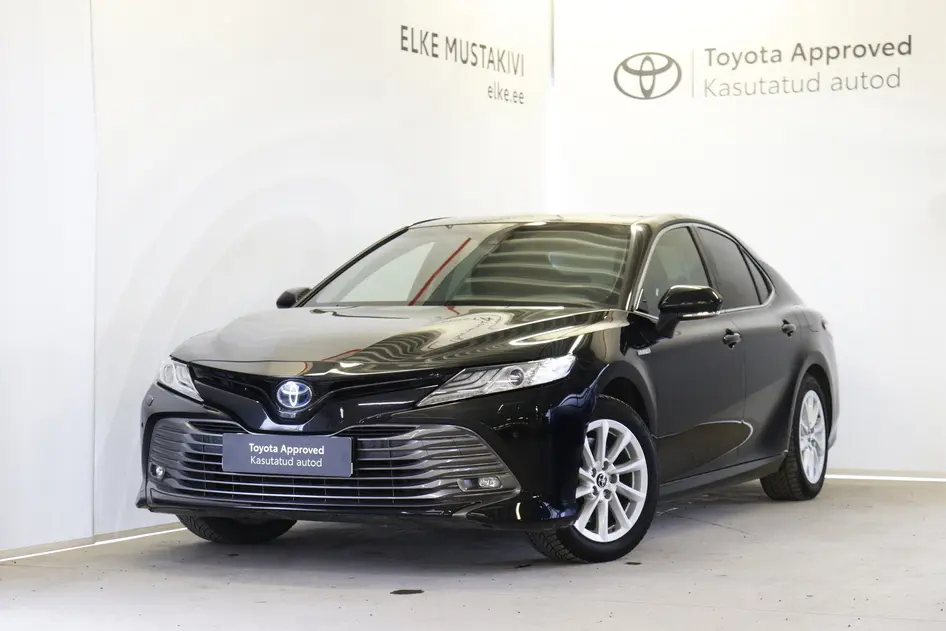 Toyota Camry, 2.5, 131 kW, hybrid, automatic, front-wheel drive