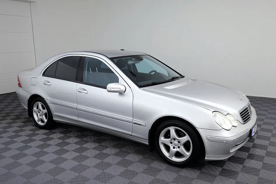 Mercedes-Benz C 180, 1.8, 142 kW, bensiin, automaat, tagavedu