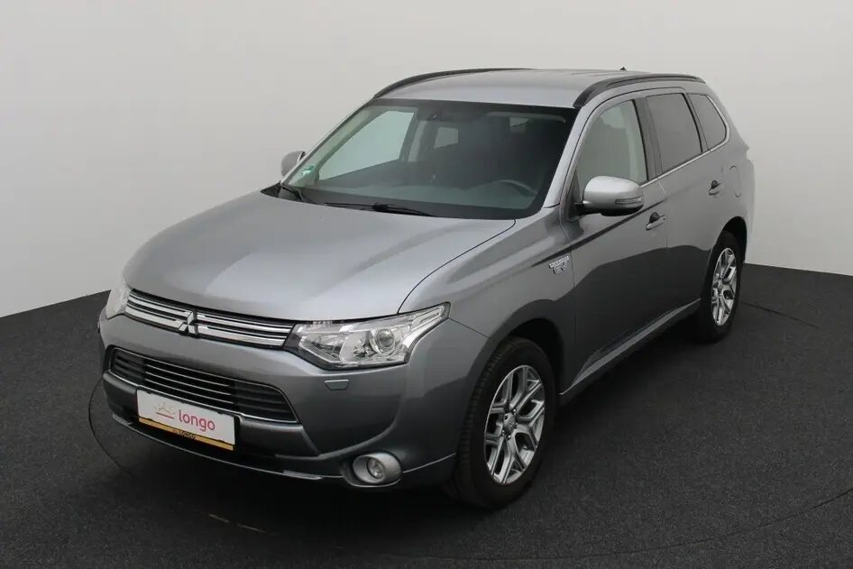 Mitsubishi Outlander, 2.0, 89 kW, plug-in hybrid, automatic, four-wheel drive