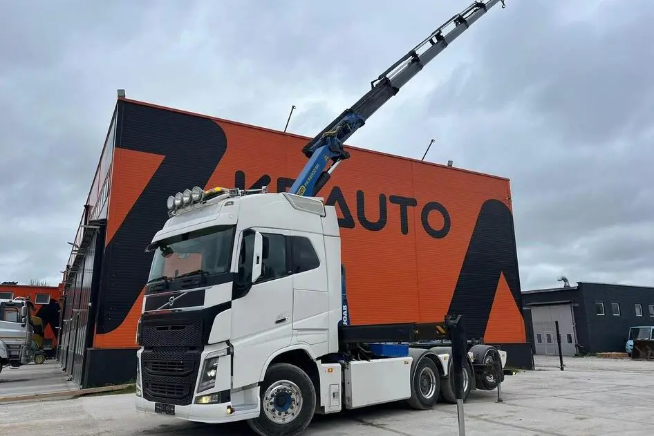Volvo FH 16 750 8x4*4, 551 kW, diesel, automatic