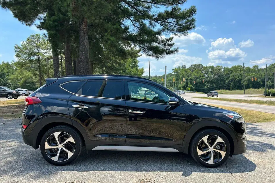 Hyundai Tucson, 0.3, 3000 kW, petrol, automatic, four-wheel drive