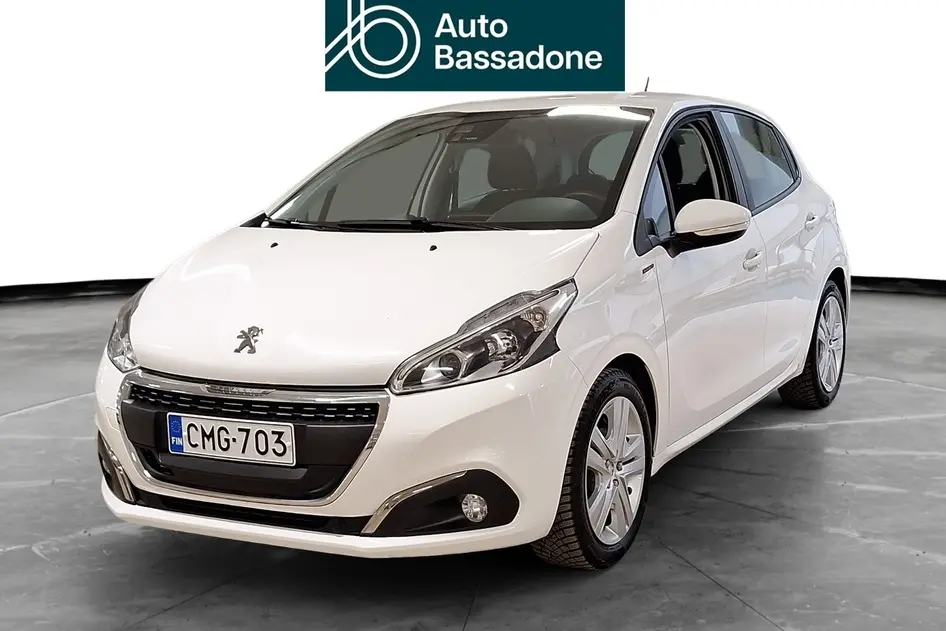 Peugeot 208, 1.2, 61 kW, бензин, механическая, передний привод