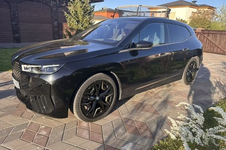 BMW iX, 240 kW, electric, automatic, four-wheel drive