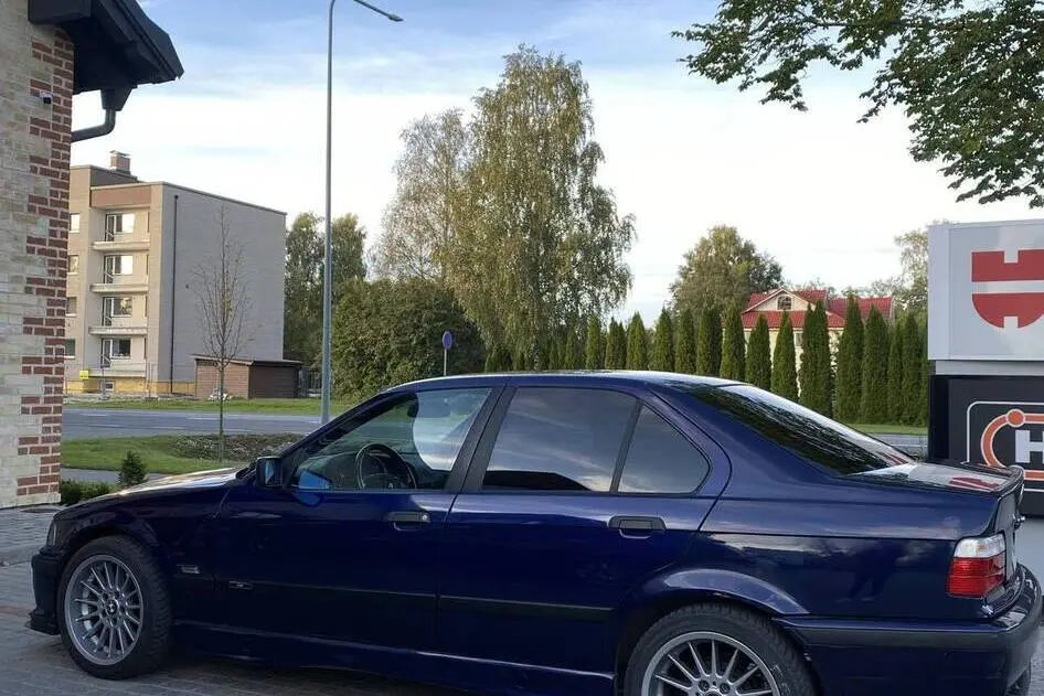 BMW 316, 75 kW, bensiin, manuaal, tagavedu
